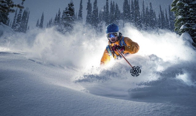 爱游戏官方入口|欧冠半决赛激战正酣，曼城主场力克皇马占得先机