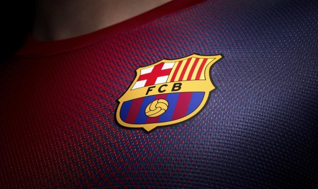 爱游戏体育|梅西梅开二度助迈阿密国际逆转取胜 球迷欢呼球王风采依旧