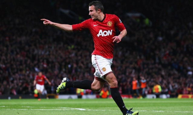 爱游戏体育：C罗梅开二度助利雅得胜利大胜，传奇继续书写新篇章