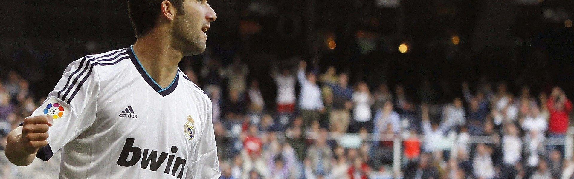 【爱游戏官方入口】姆巴佩梅开二度助巴黎圣日耳曼逆转取胜 欧冠征程再进一步