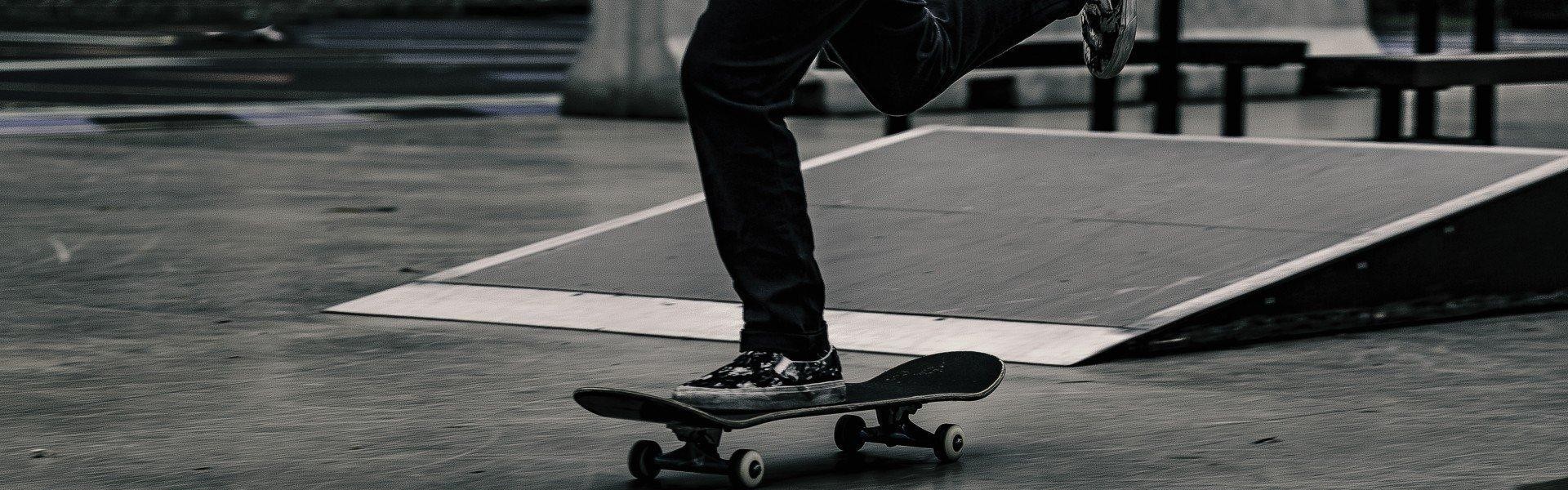 【爱游戏官网】国乒包揽WTT大满贯五冠 马龙樊振东巅峰对决引燃赛场