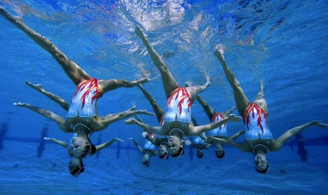 爱游戏：全运会盛大开幕 体育健儿展风采