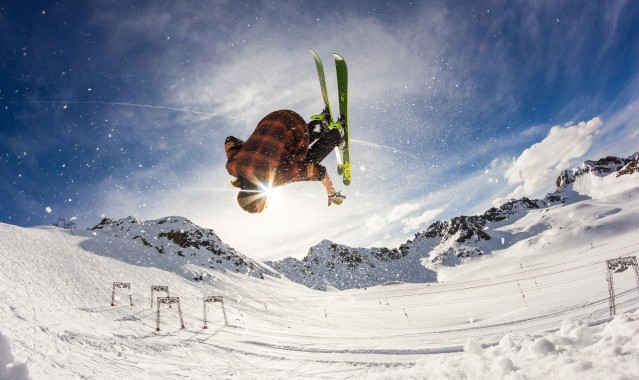 爱游戏体育_重磅！英超豪门曼城官宣签下阿根廷新星 转会费破纪录