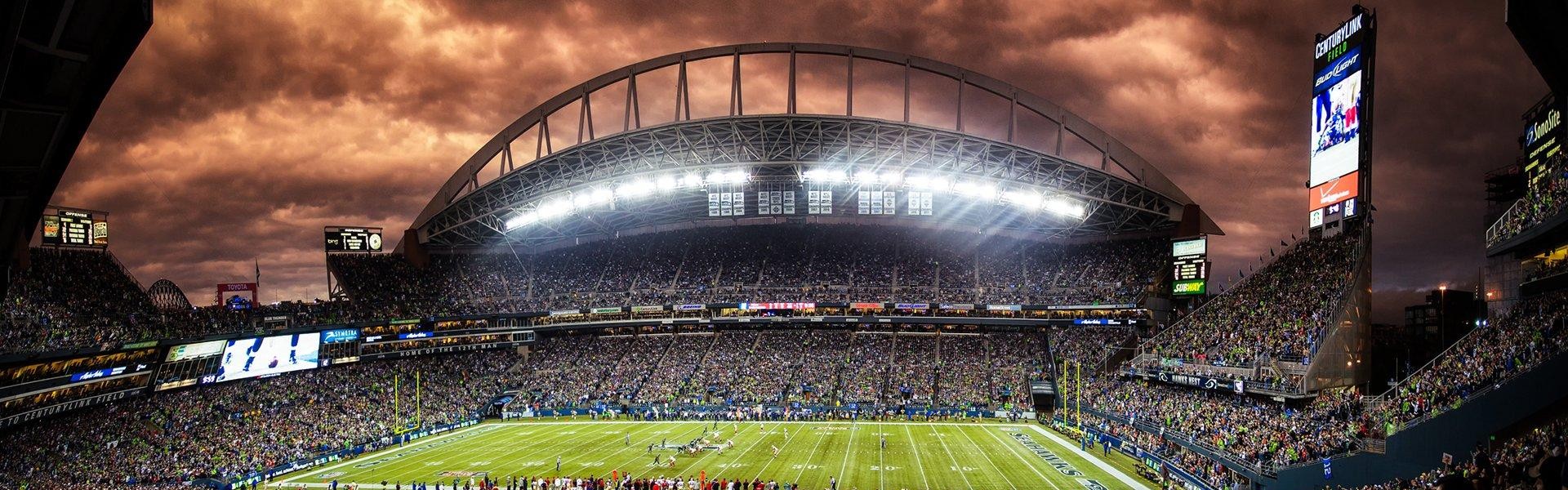 爱游戏-C罗梅开二度助球队逆转胜利，刷新个人进球纪录